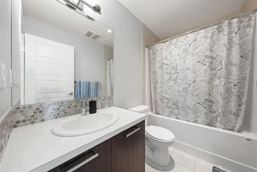 70 Saddlestone Drive NE, #301