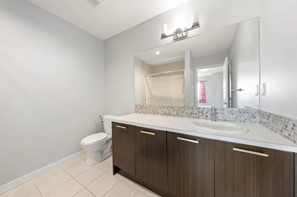 70 Saddlestone Drive NE, #301