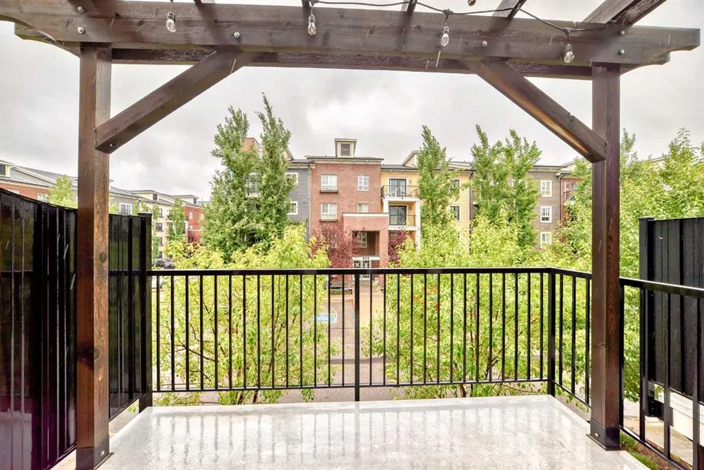 227 Copperpond Common SE