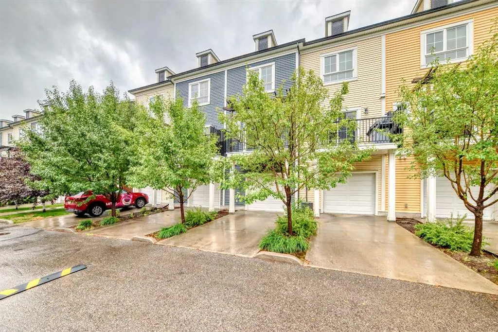 227 Copperpond Common SE