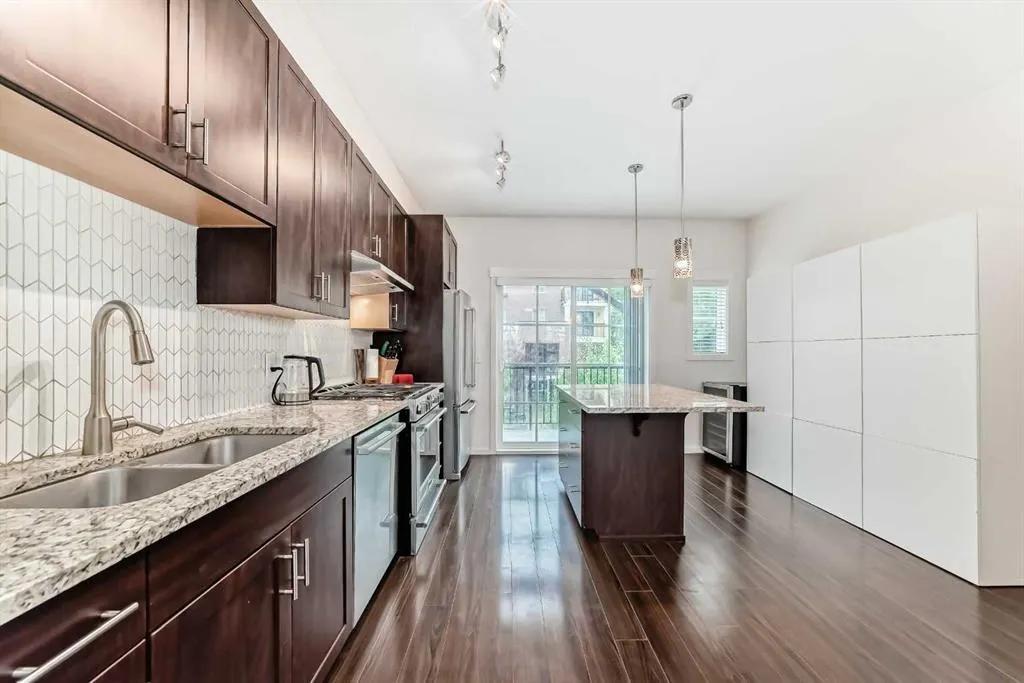 227 Copperpond Common SE
