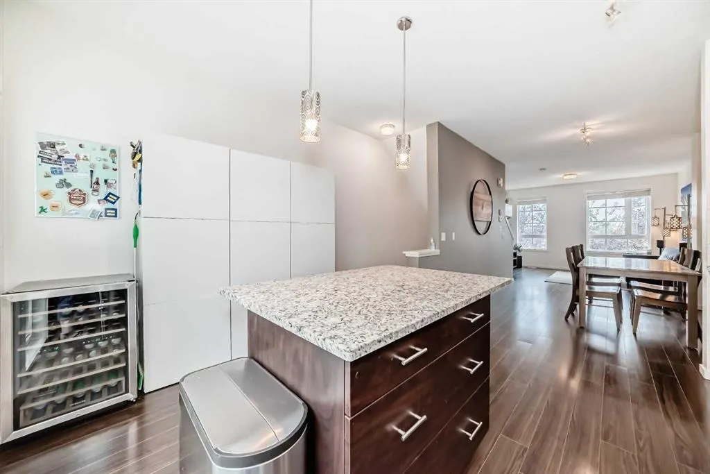 227 Copperpond Common SE