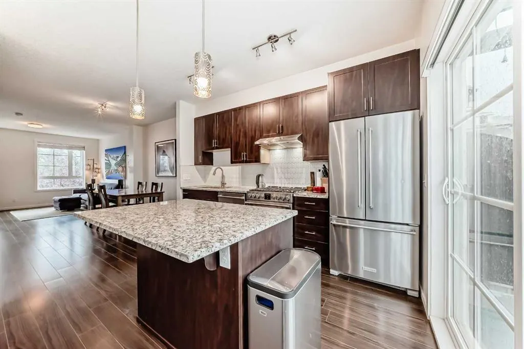 227 Copperpond Common SE