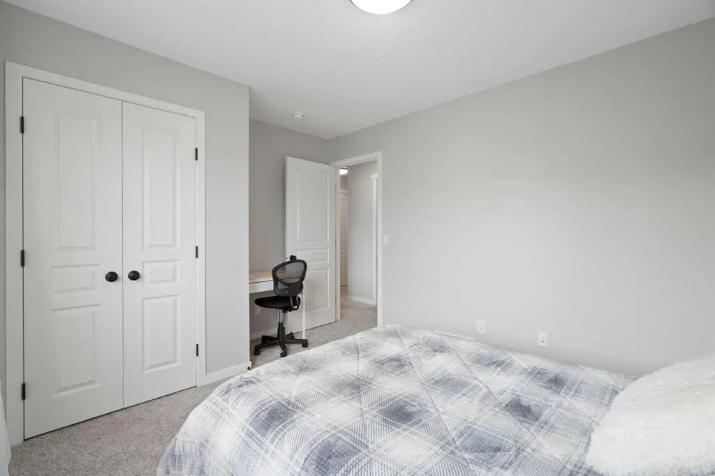 68 Masters Street SE
