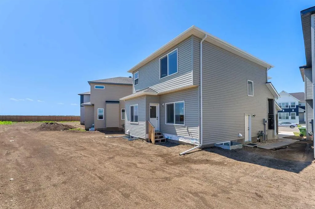 521 Corner Meadows Way NE
