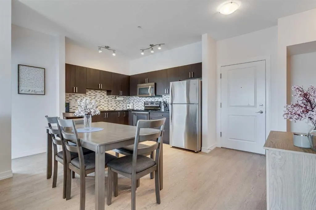 117 Copperpond Common SE, #317
