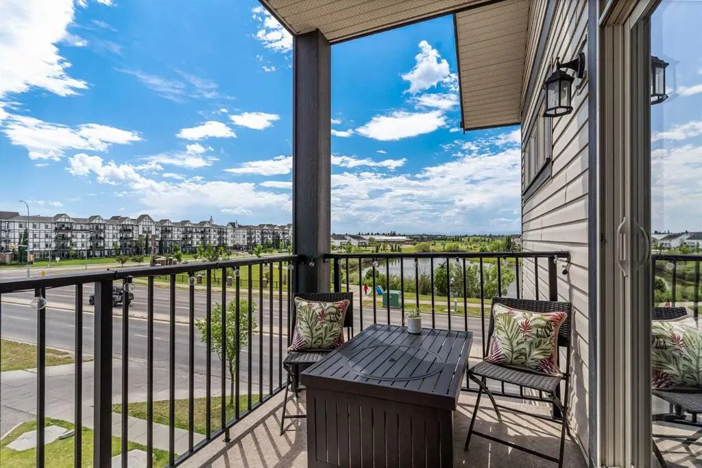 117 Copperpond Common SE, #317
