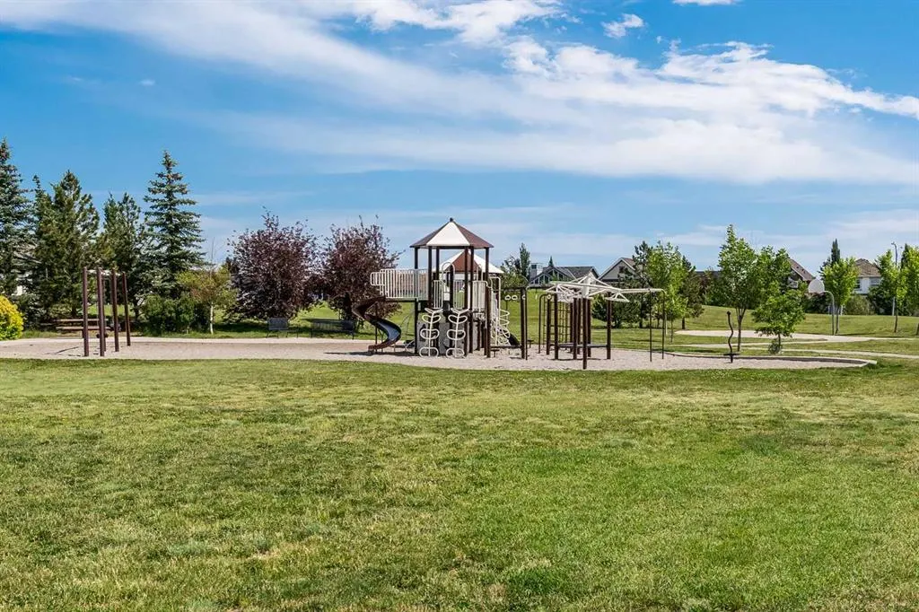 117 Copperpond Common SE, #317