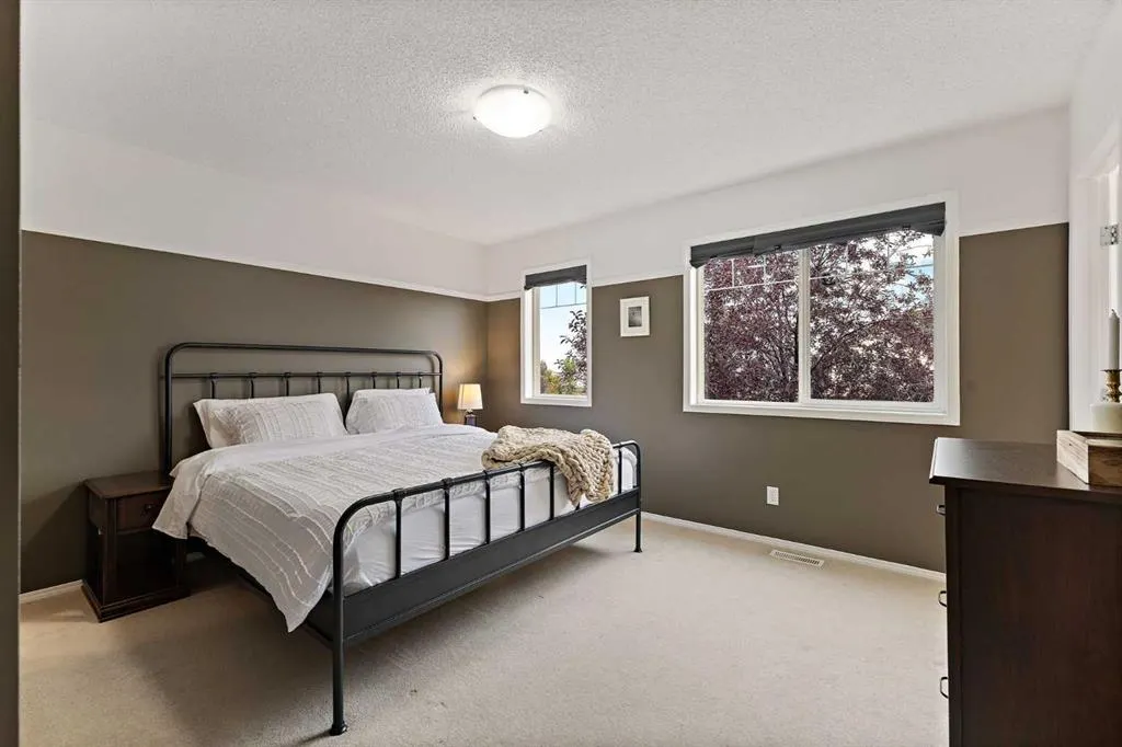 206 Copperstone Grove SE