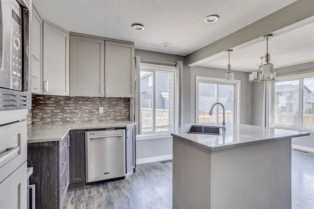 189 Arsenault Crescent