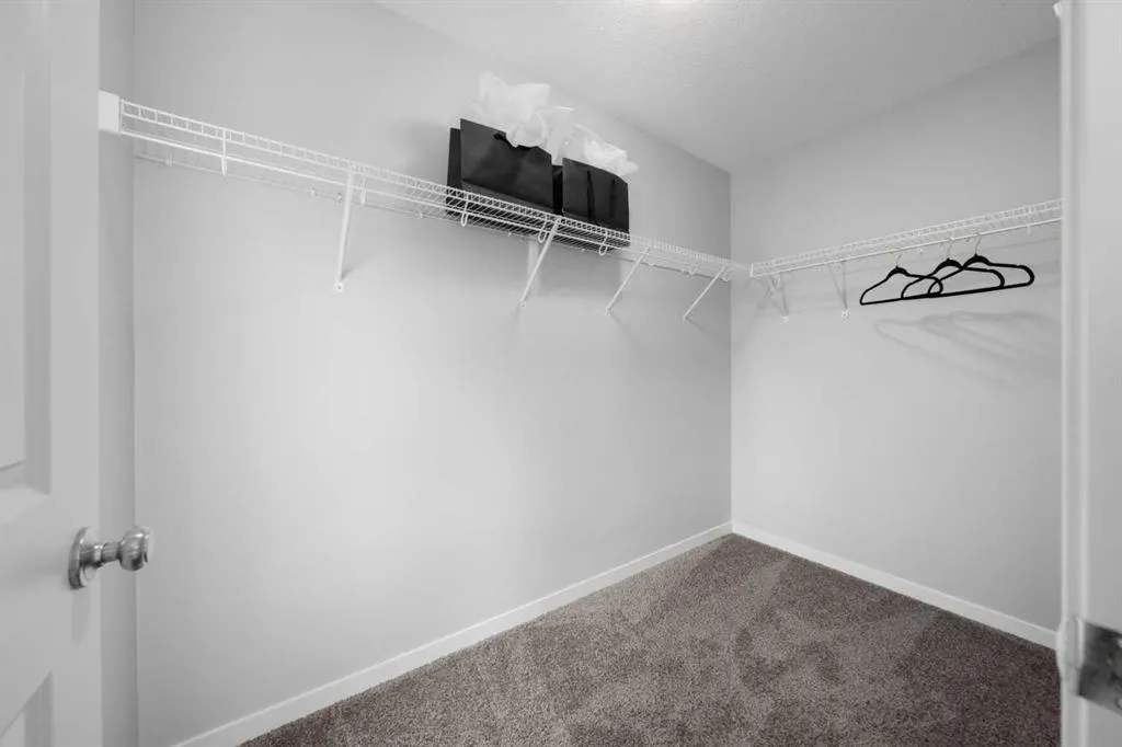 96 Heritage Heights