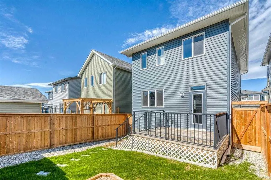96 Heritage Heights