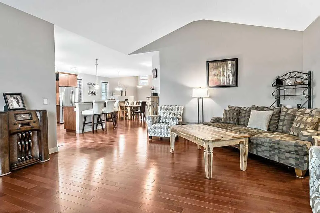 3 Westridge Way