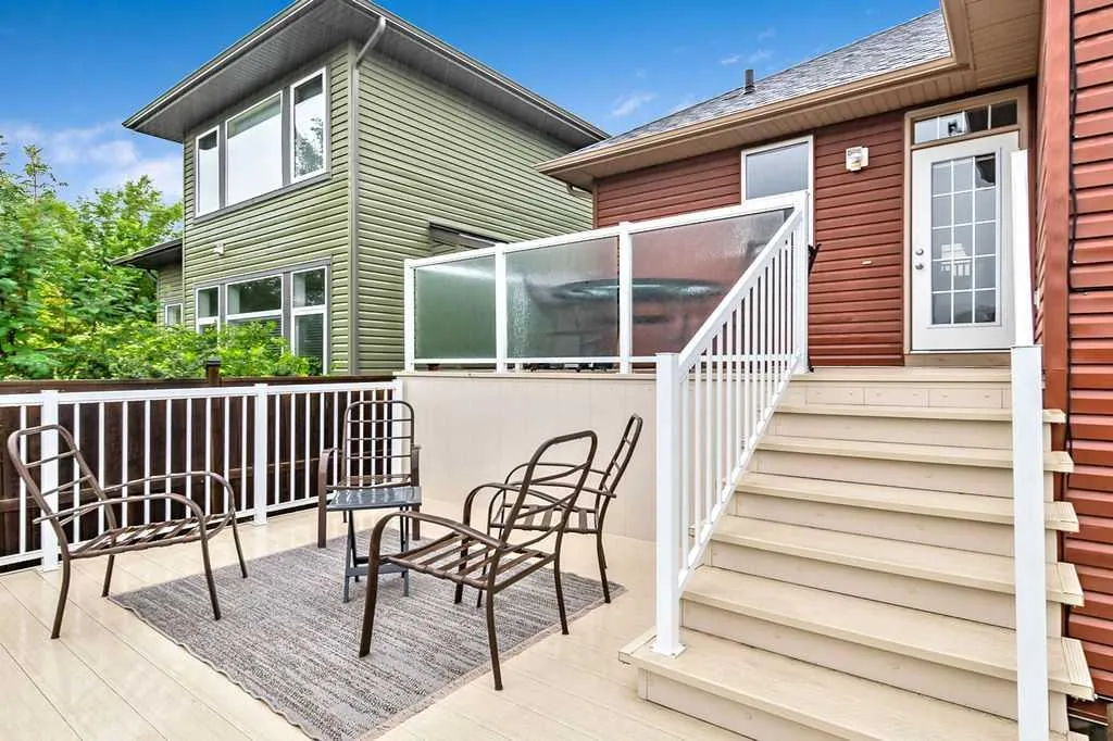 3 Westridge Way