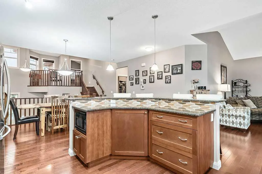 3 Westridge Way