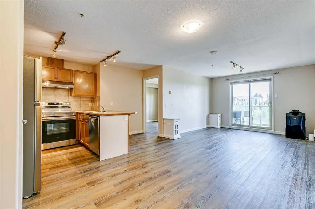 92 Crystal Shores Road, #2306