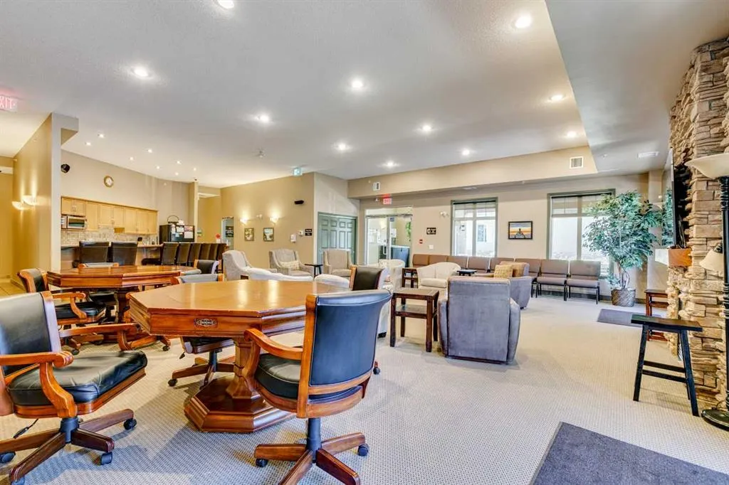 92 Crystal Shores Road, #2306