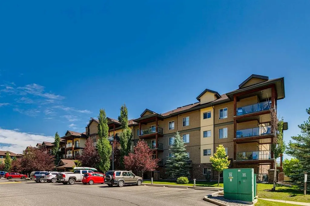 92 Crystal Shores Road, #2306