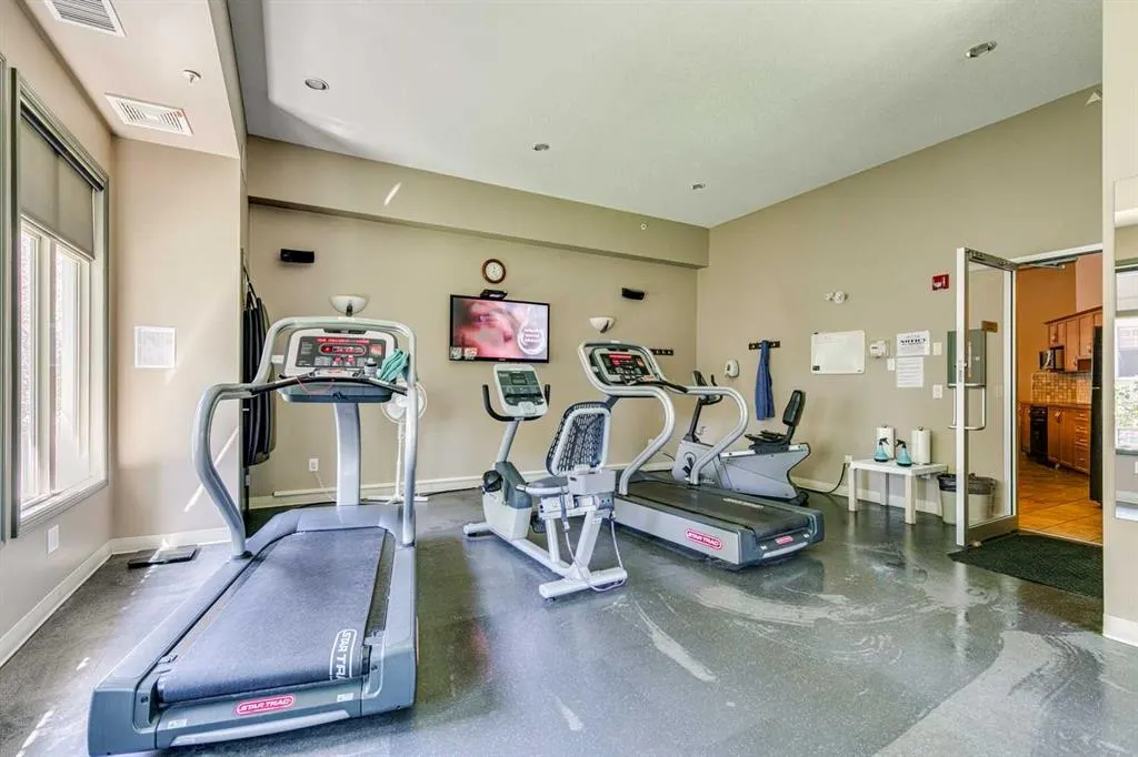 92 Crystal Shores Road, #2306