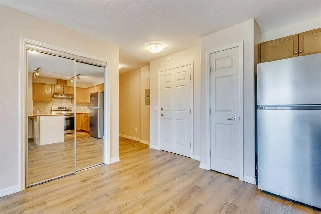 92 Crystal Shores Road, #2306