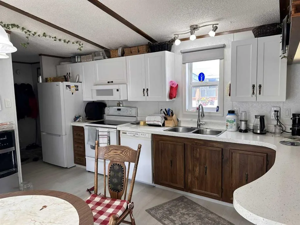 6834 59 Avenue, #834