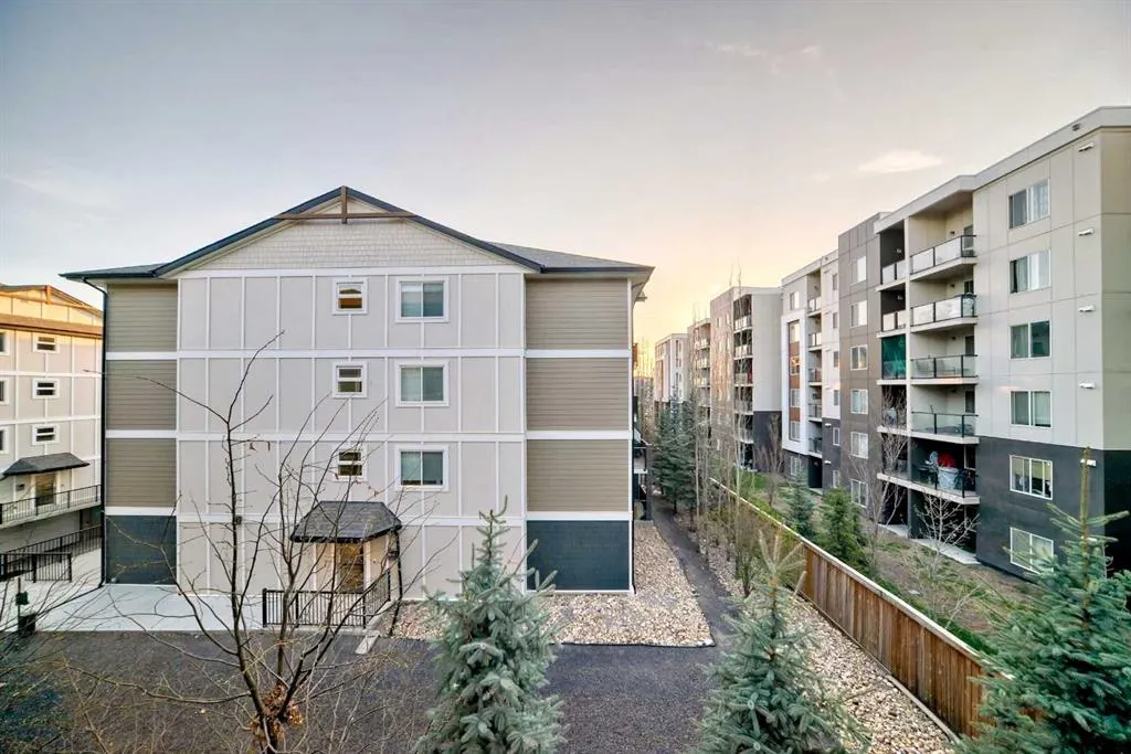 240 Skyview Ranch Road NE, #3302