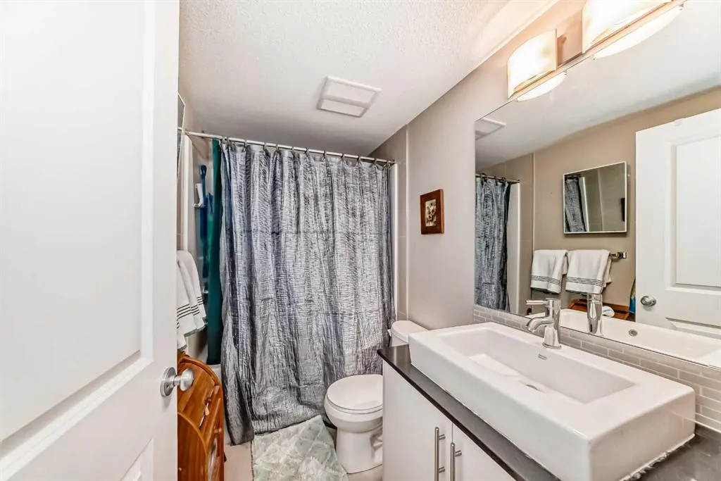 240 Skyview Ranch Road NE, #3302