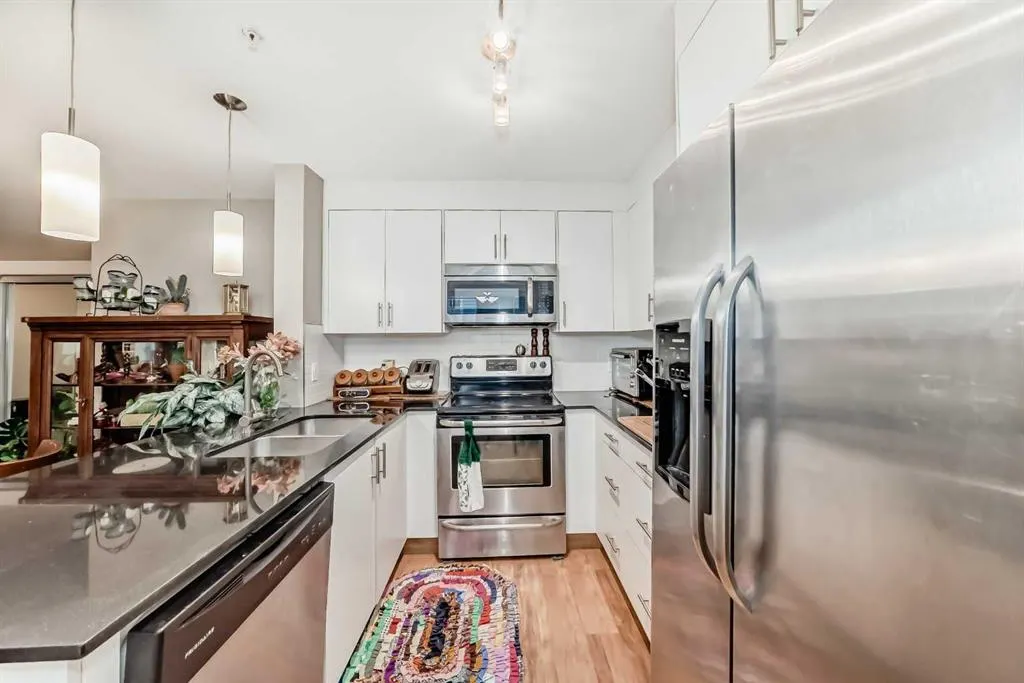 240 Skyview Ranch Road NE, #3302