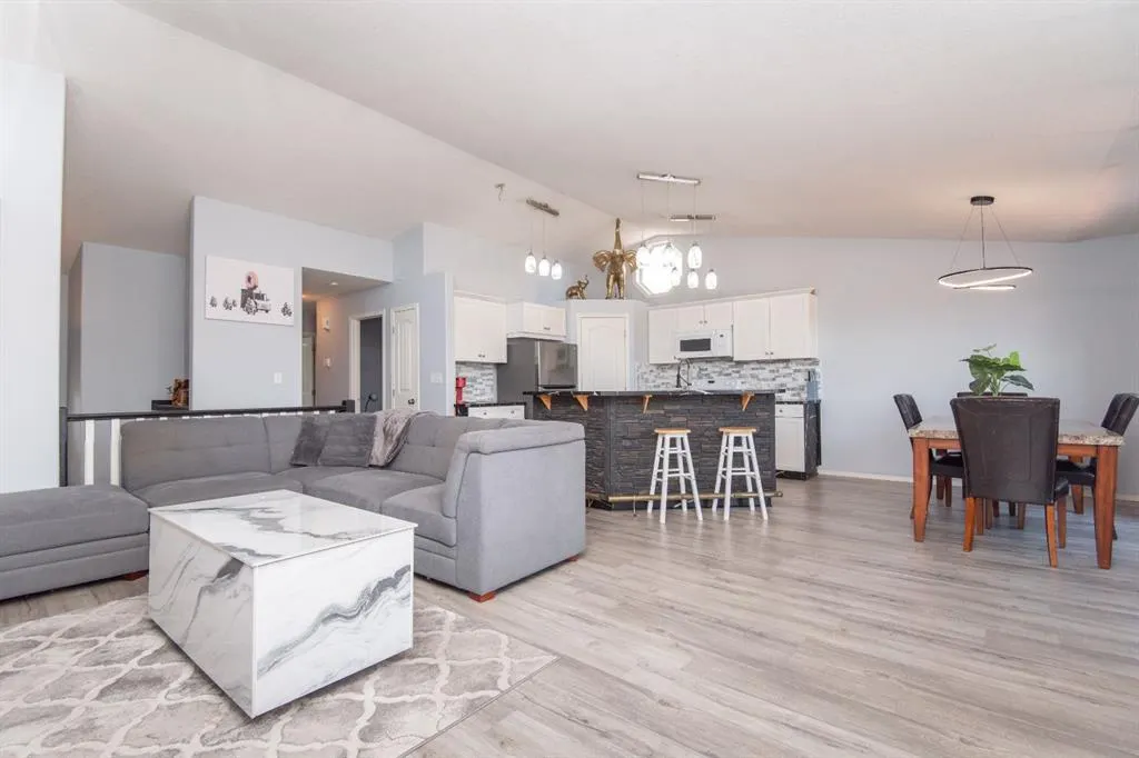 84 Wildrose Drive