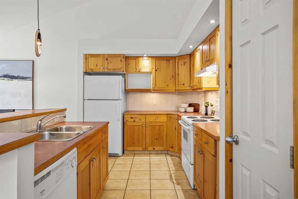 833 7th Street, #4