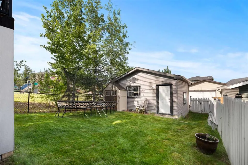 391 Evansdale Way NW