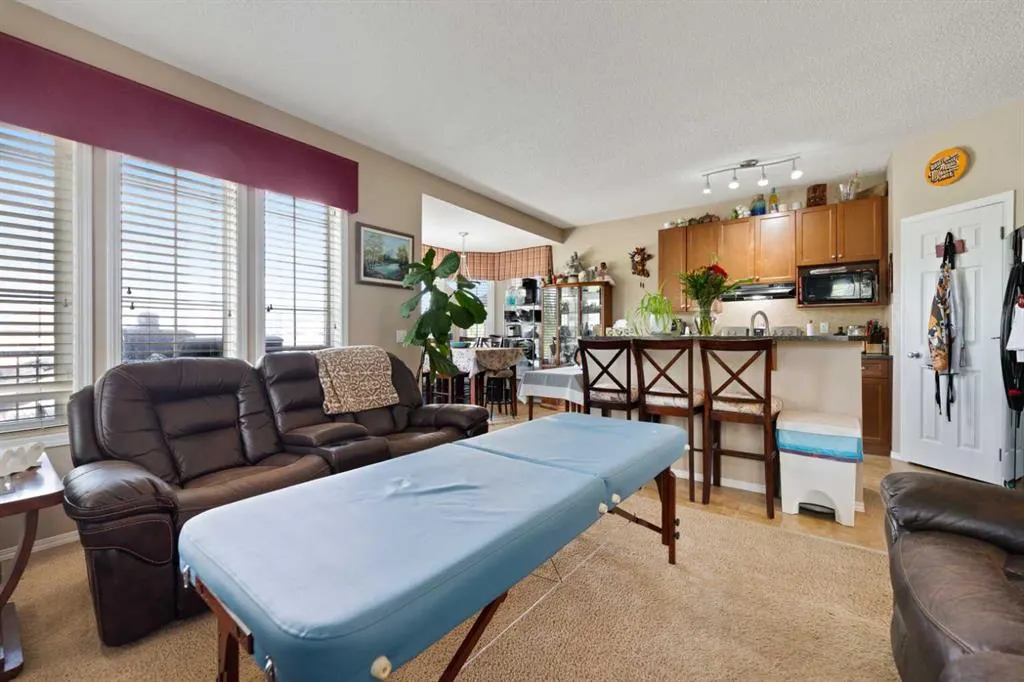 391 Evansdale Way NW