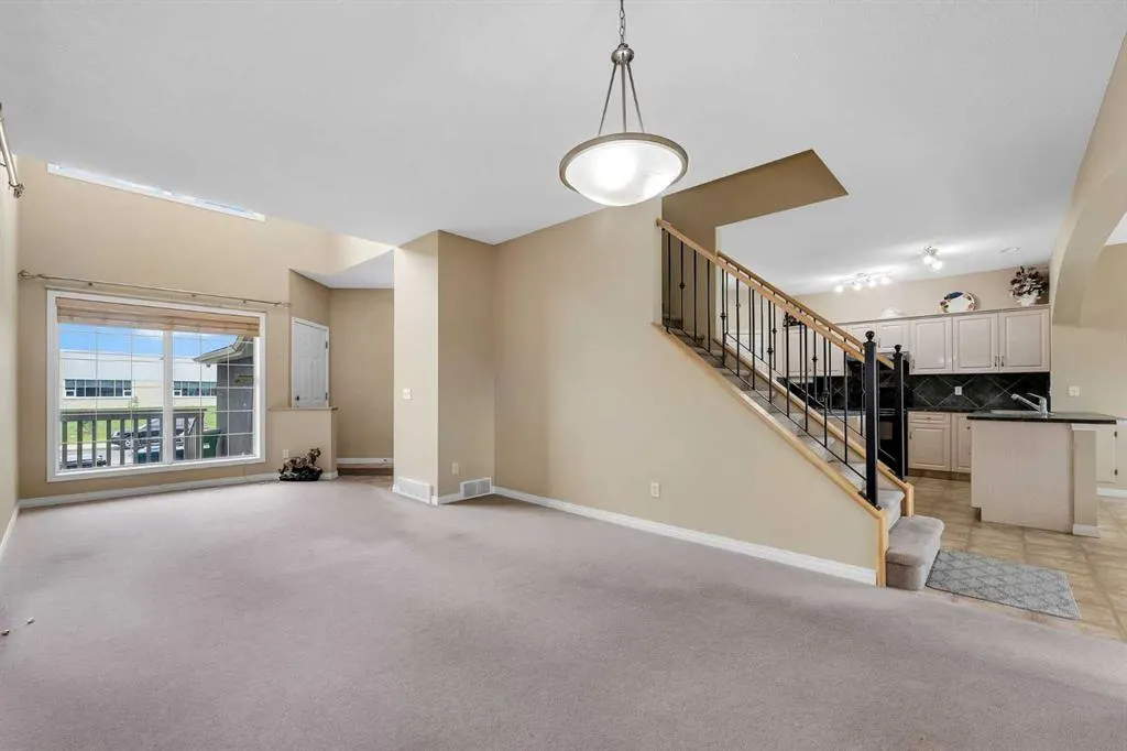 23 Martha's Way NE