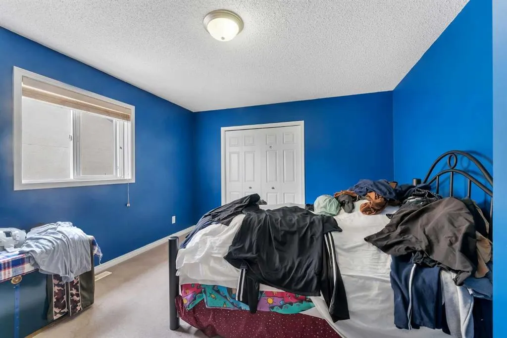 23 Martha's Way NE