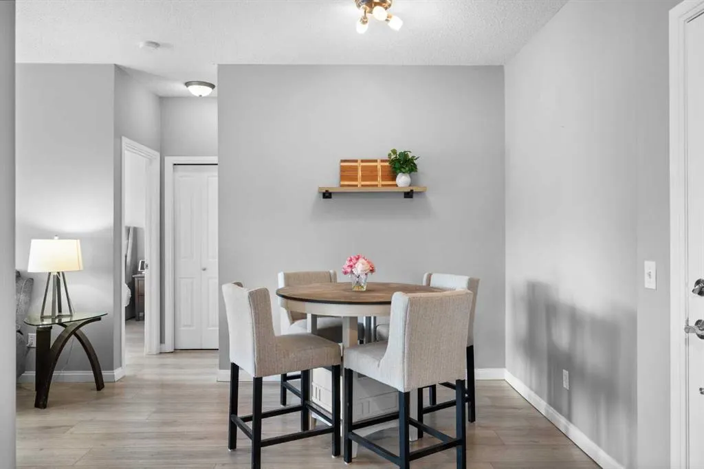 8 Prestwick Pond Terrace SE, #220