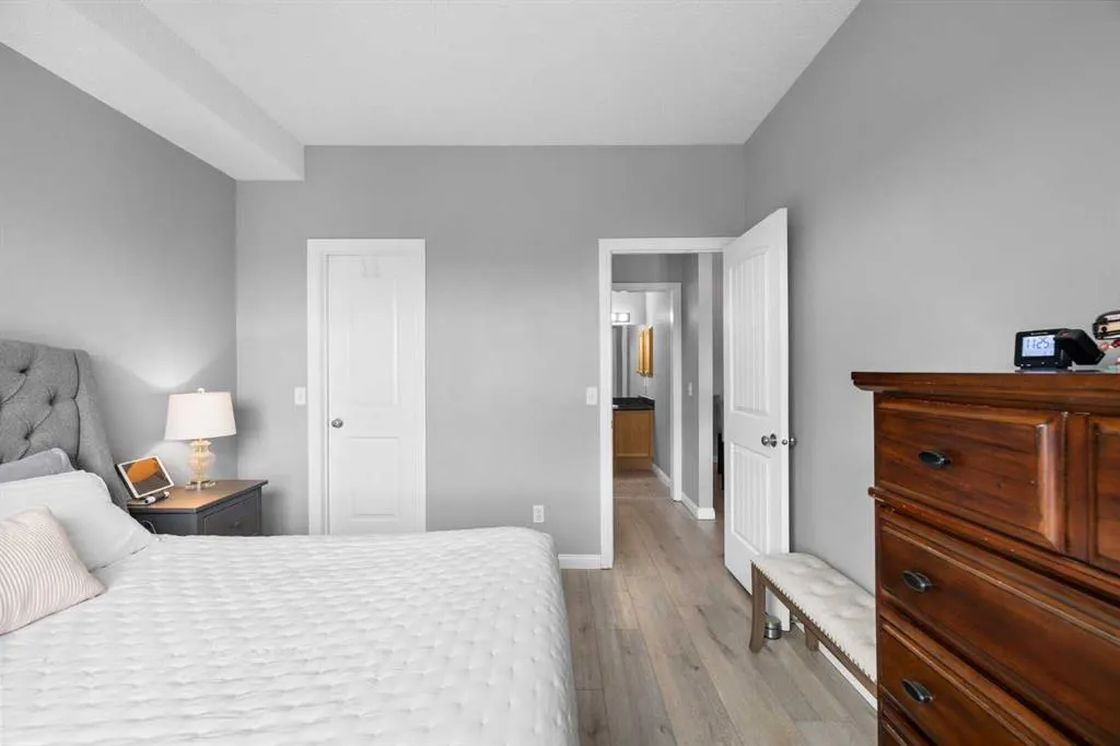 8 Prestwick Pond Terrace SE, #220