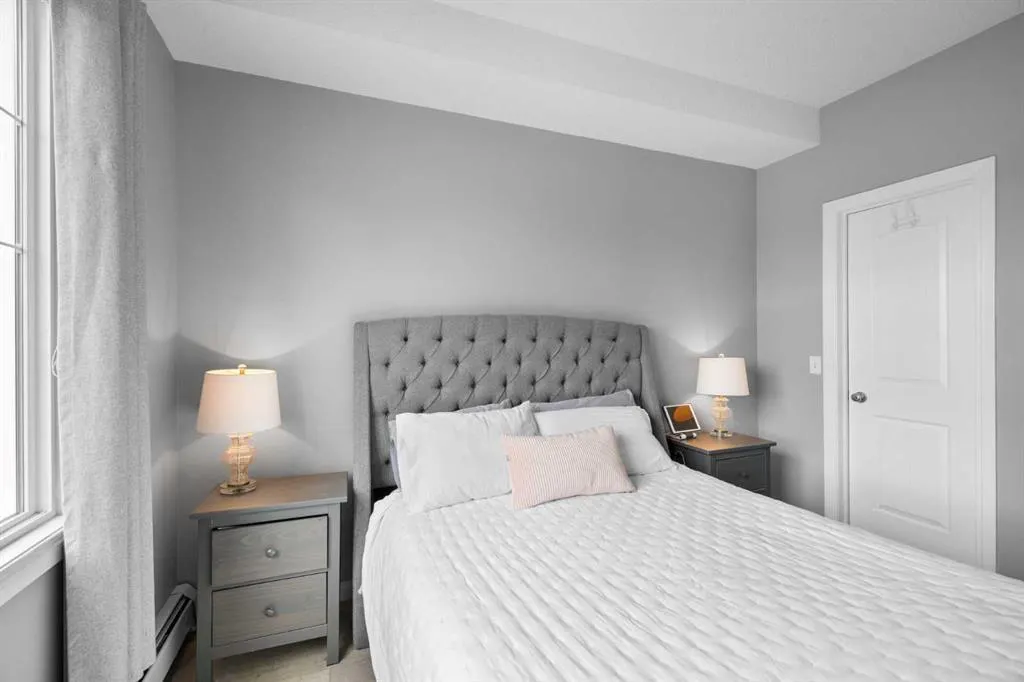8 Prestwick Pond Terrace SE, #220