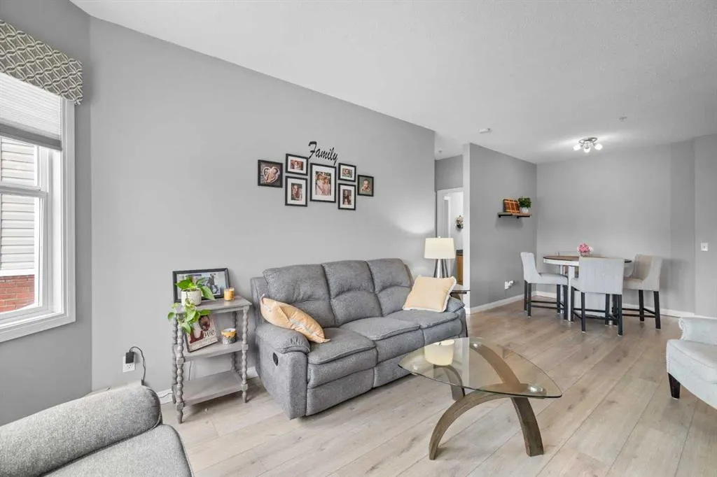 8 Prestwick Pond Terrace SE, #220