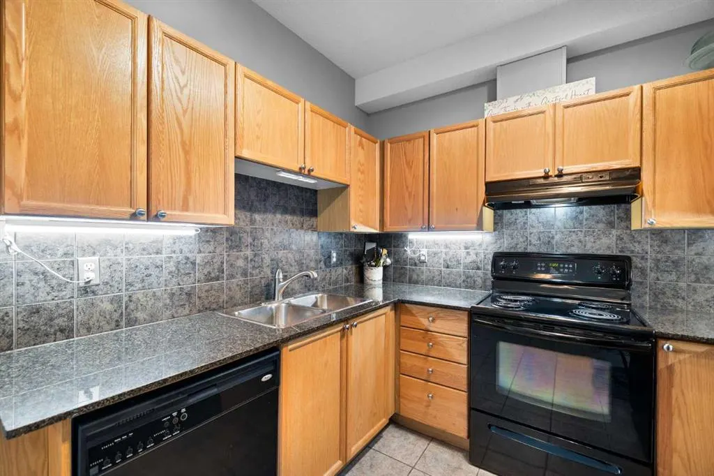 8 Prestwick Pond Terrace SE, #220