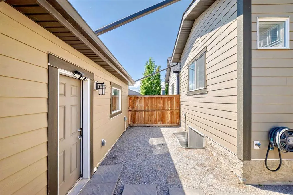 96 Masters Heights SE