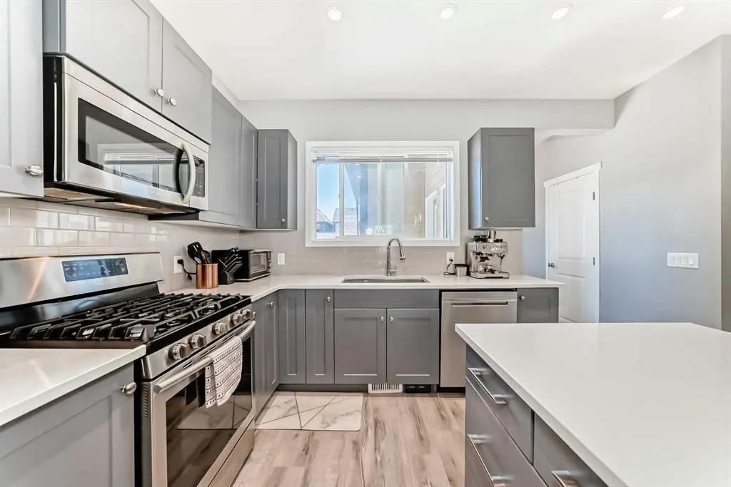 96 Masters Heights SE