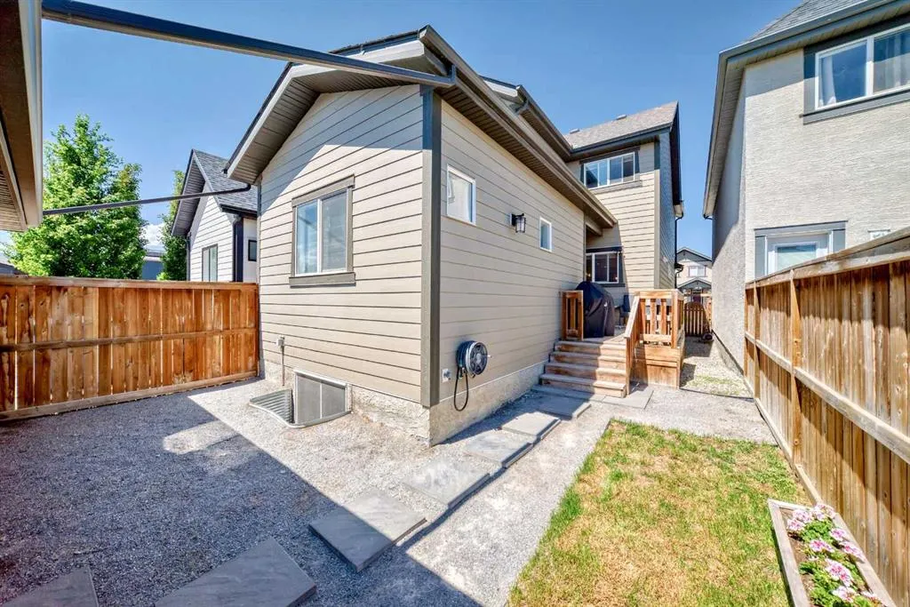 96 Masters Heights SE