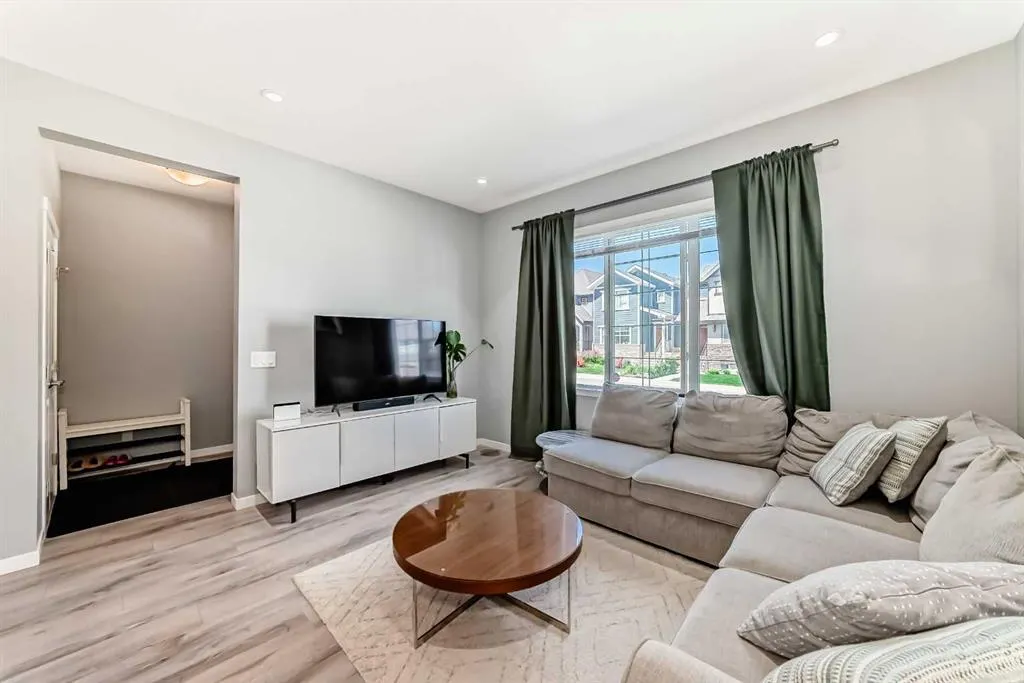 96 Masters Heights SE