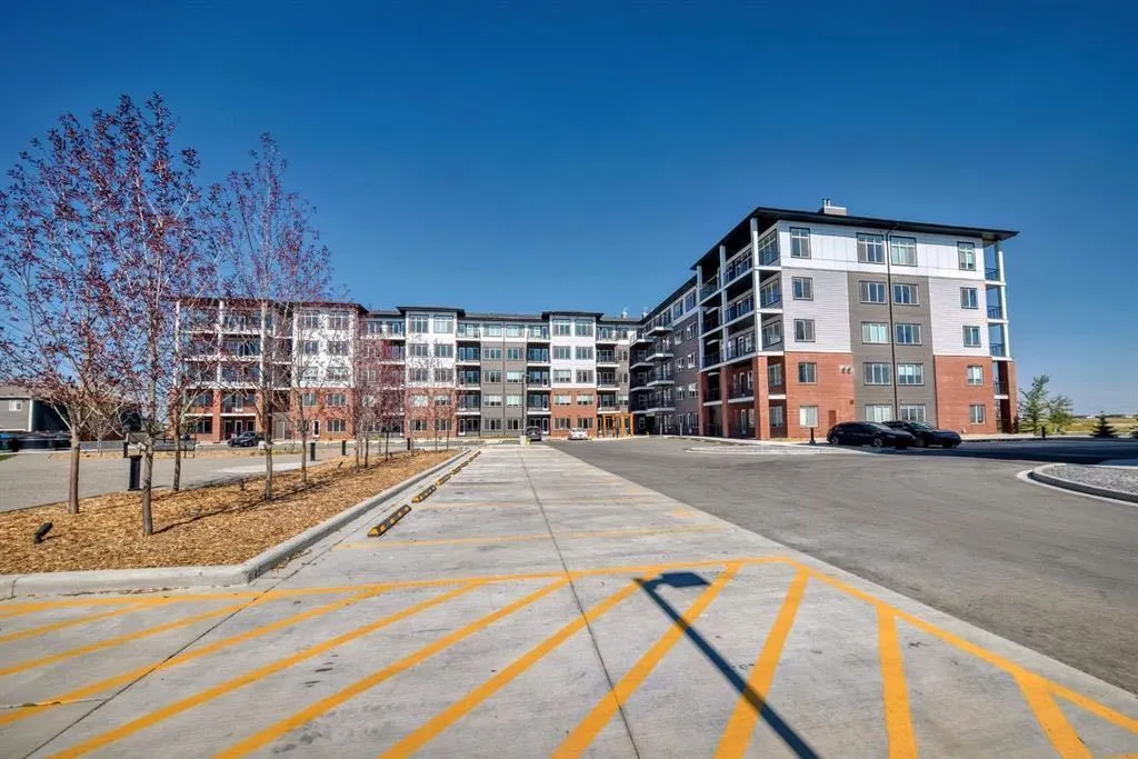 395 Skyview Parkway NE, #1109