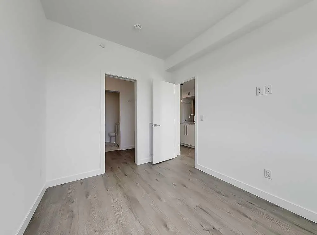 395 Skyview Parkway NE, #1109