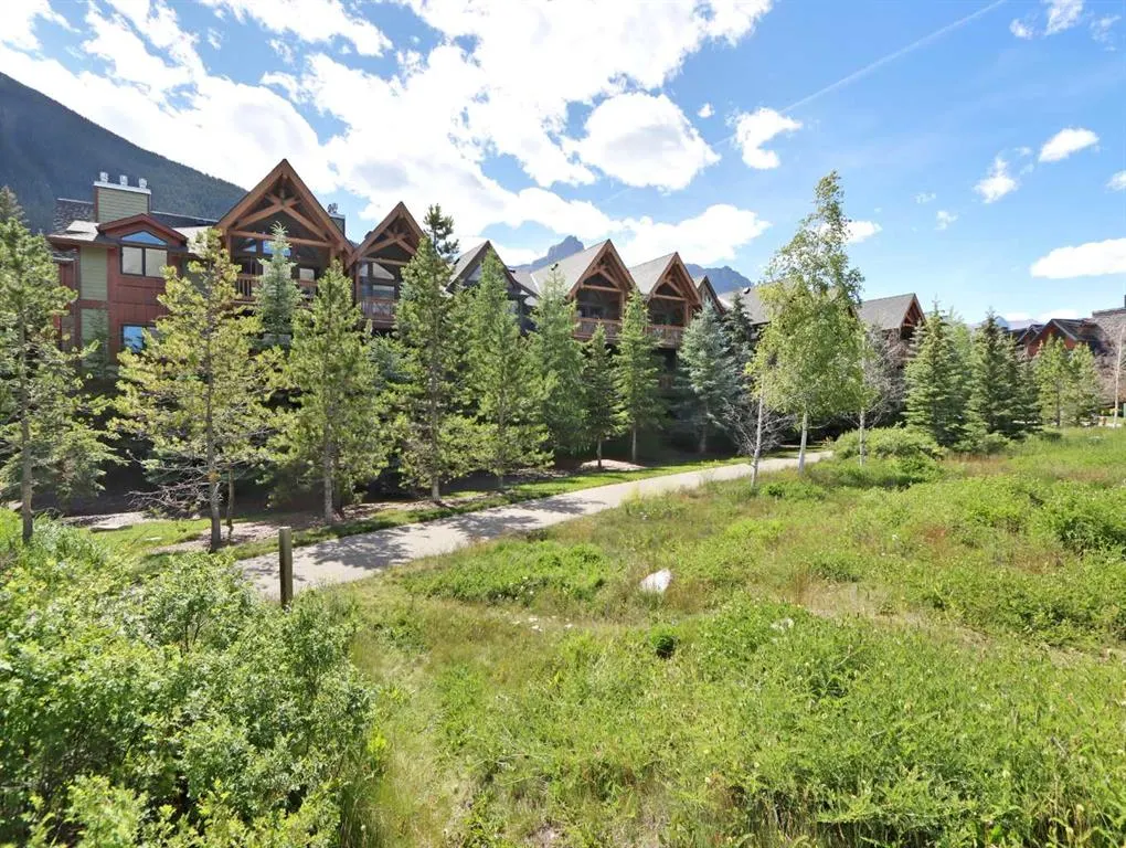 106 Stewart Creek Landing, #303