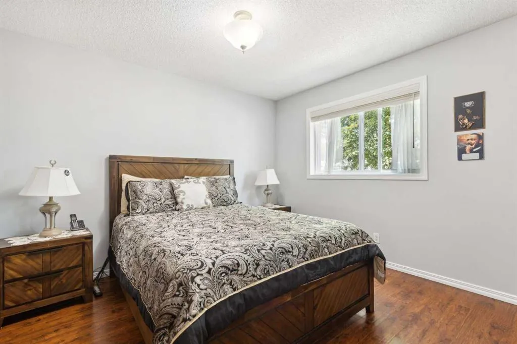 4 Martha's Meadow Place NE