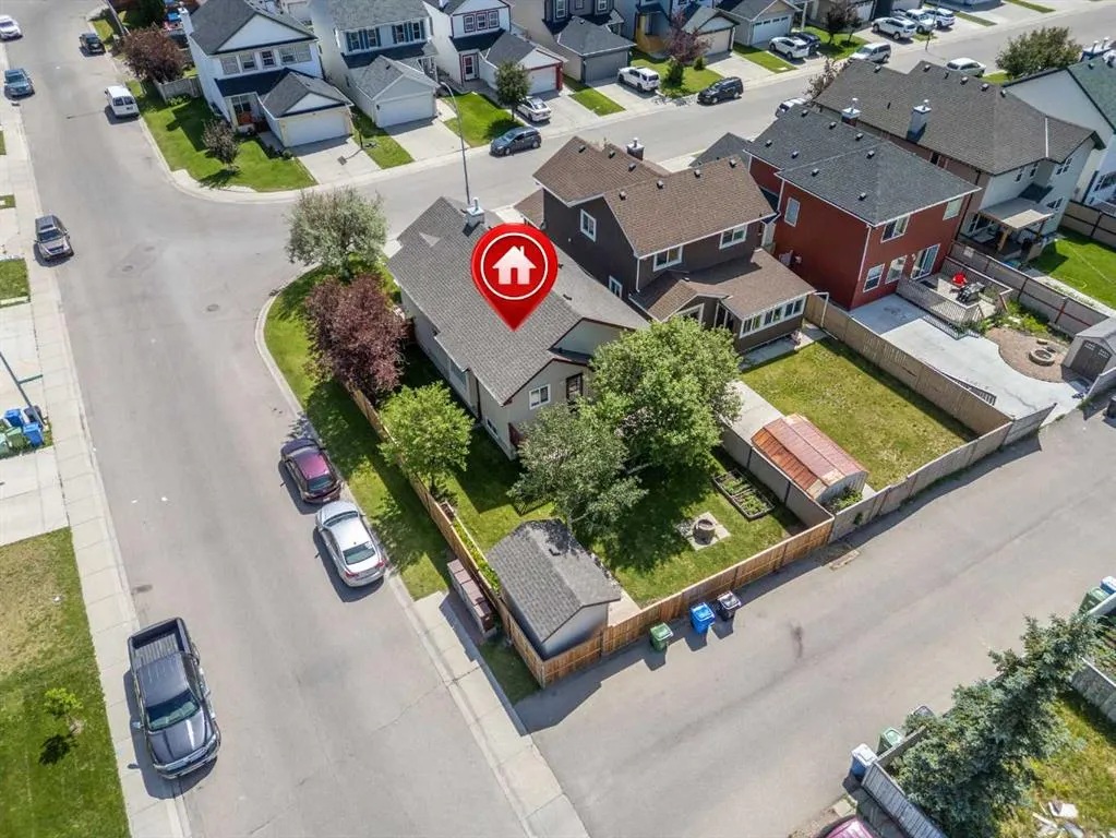 4 Martha's Meadow Place NE