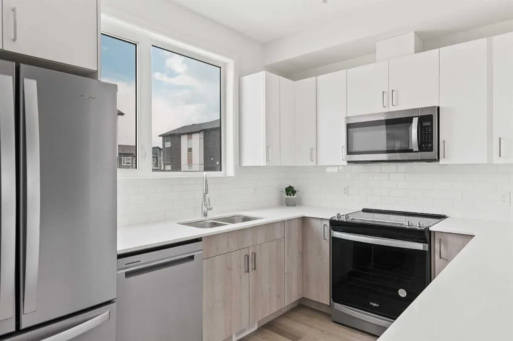 301 Redstone Boulevard NE, #405