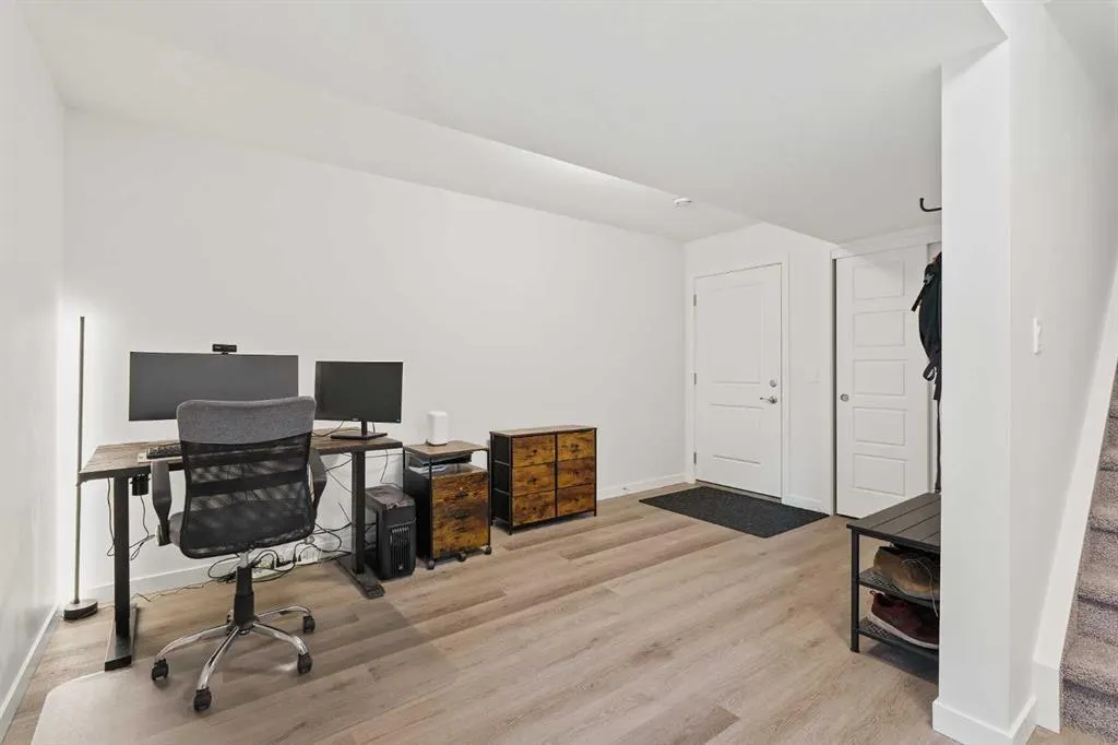 301 Redstone Boulevard NE, #405